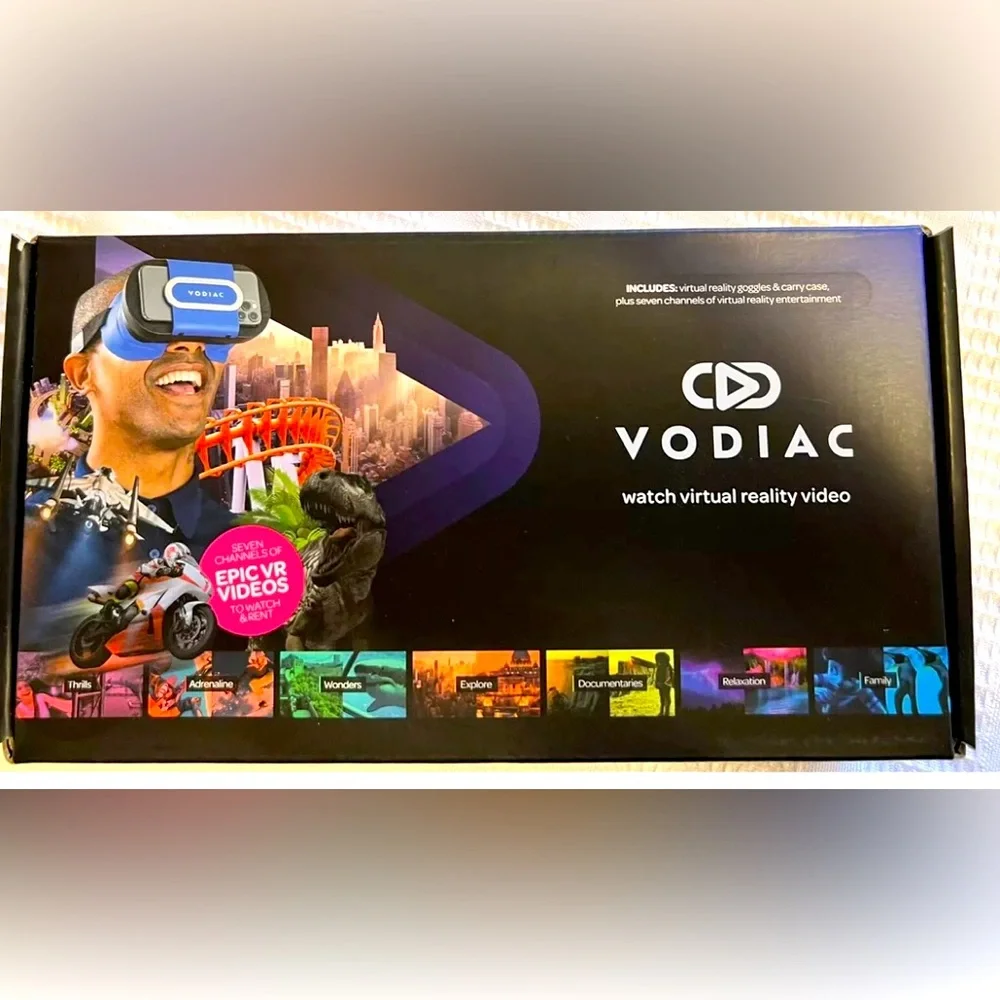 Vodiac VR - Virtual Reality Goggles, Carry Case, Free VR Videos NEW in Box